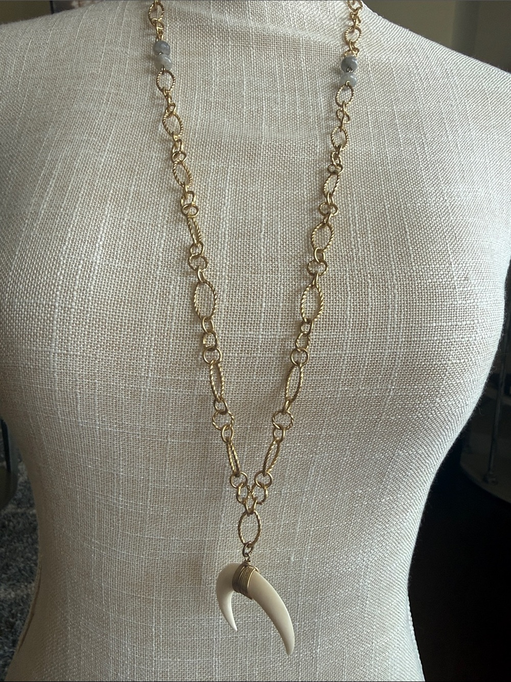 15” drop Gold Chain Necklace with Cream Horn Pendant - Women Jewelry